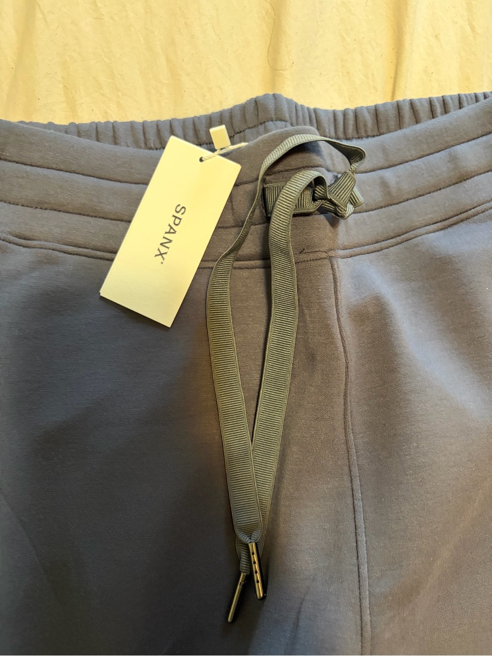 NWT Spanx Air Essentials Tapered Pant - Picture 2 of 3